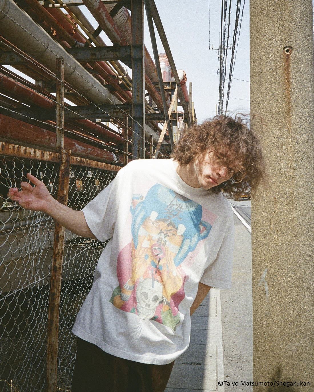 [SAINT Mxxxxxx]鉄コン筋クリート_SS T-SHIRT/SHIRO(SM-MK1-0000-C82)