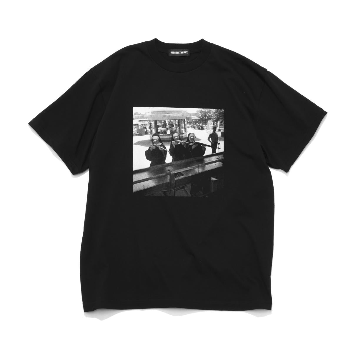 【A296】Tシャツ GOD SELECTION XXX ブラック×プリント GOD SELECTION XXX(ゴッドセレクショントリプルエックス) / T-SHIRT