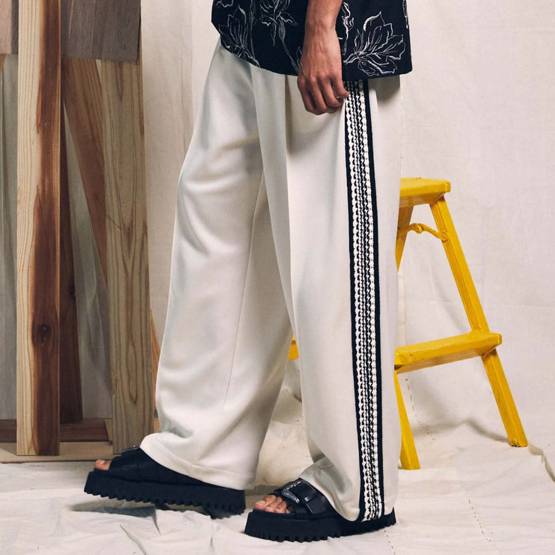 MAISON SPECIAL]Crochet Side Line Prime-Wide Easy Pants/DARK BLACK 