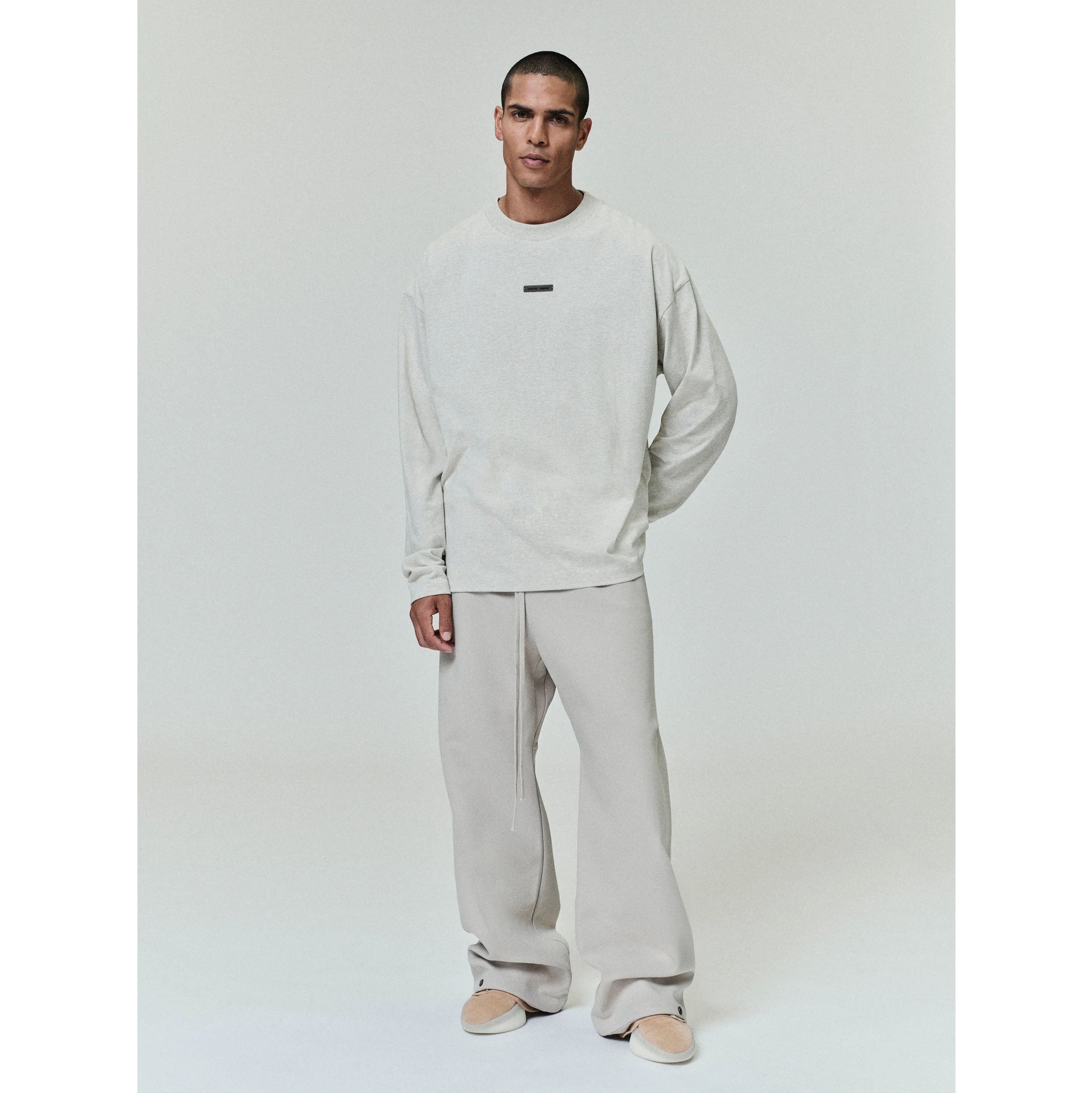 ESSENTIALS]CLASSIC FIT LONG SLEEVE T-SHIRT/HEATHER STONE