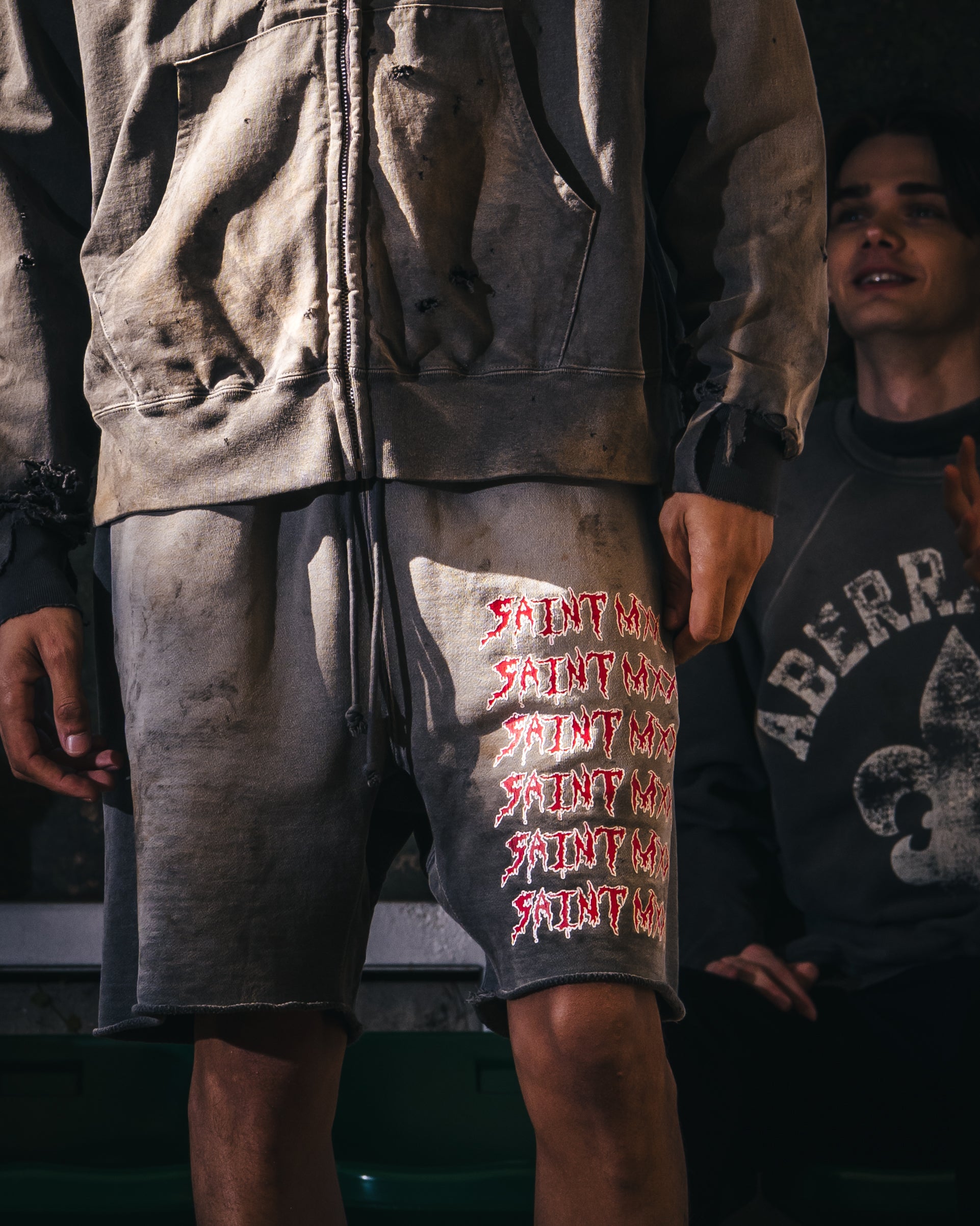 SAINT Mxxxxxx]SWEAT SHORTS/SAINT MXX/CHARCOAL(SM-MK8-0000-068) – R&Co.
