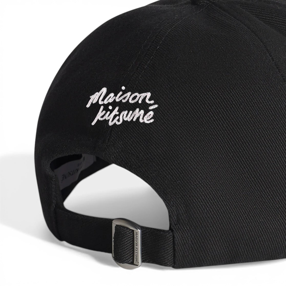 MAISON KITSUNE]DOUBLE FOX HEAD CAP/Anthracite(OM611CFWW0096) – R&Co.
