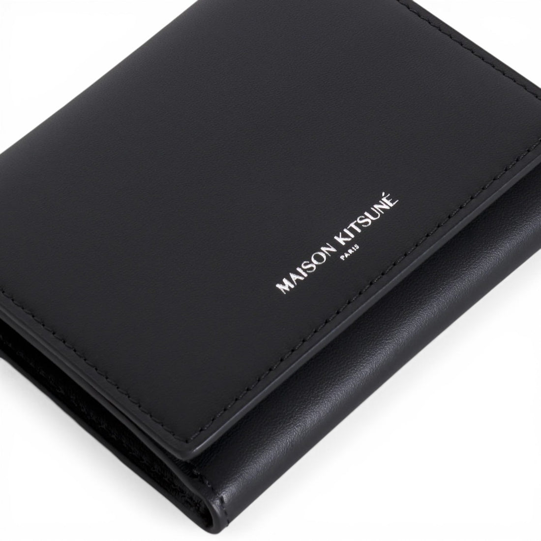 [MAISON KITSUNE]MAISON KITSUNE WALLET/Black(QU05701LR0072)