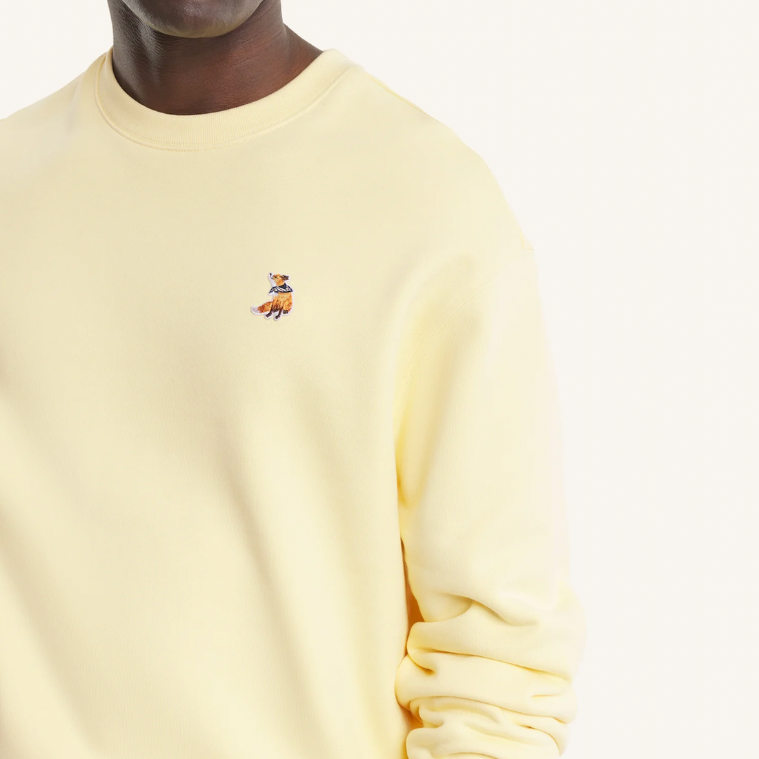 [MAISON KITSUNE]DREAMING FOX COMFORT SWEATSHIRT/Straw(QM00301KM0341)
