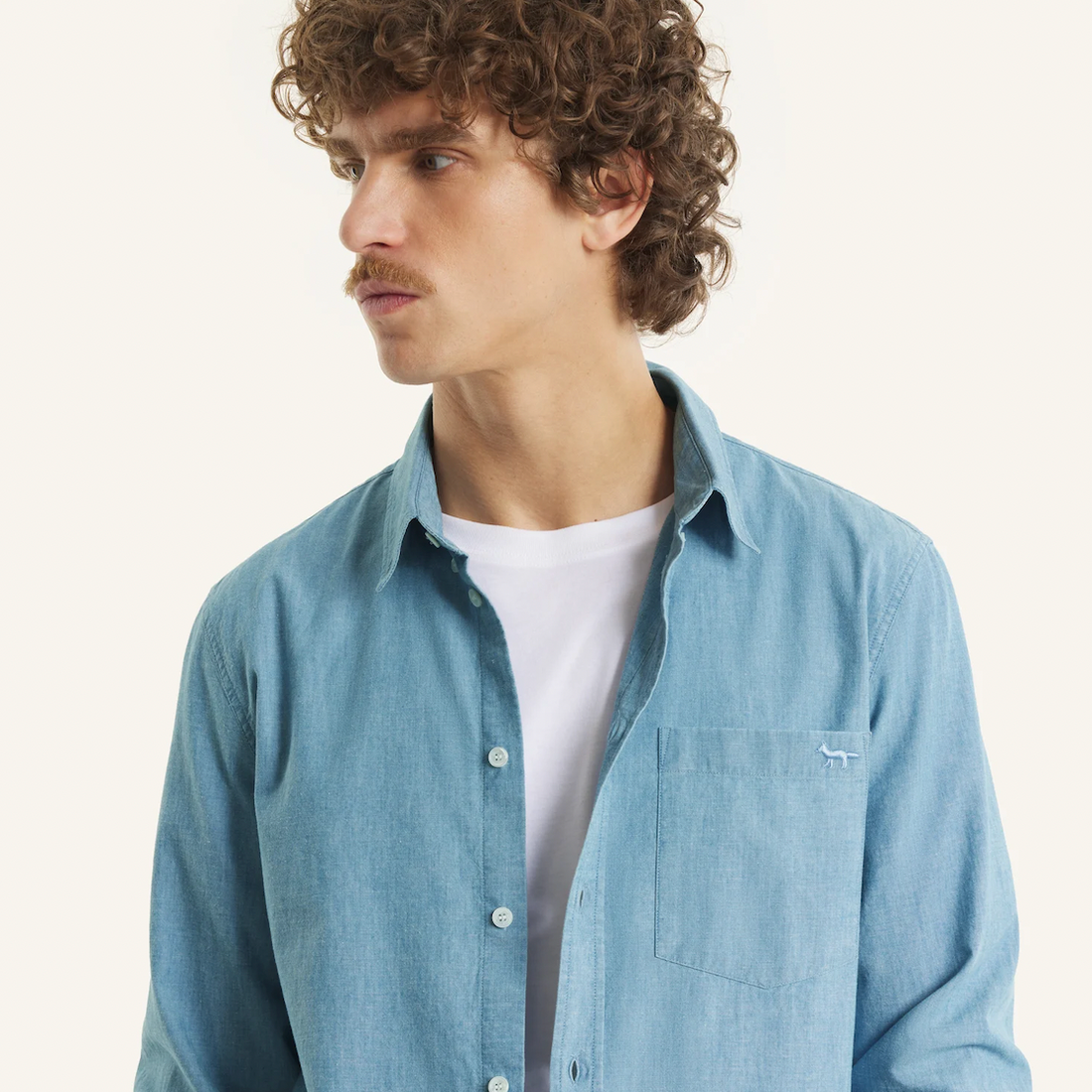 [MAISON KITSUNE]PROFILE FOX REGULAR SHIRT/Pure blue(QM00412WC5006)