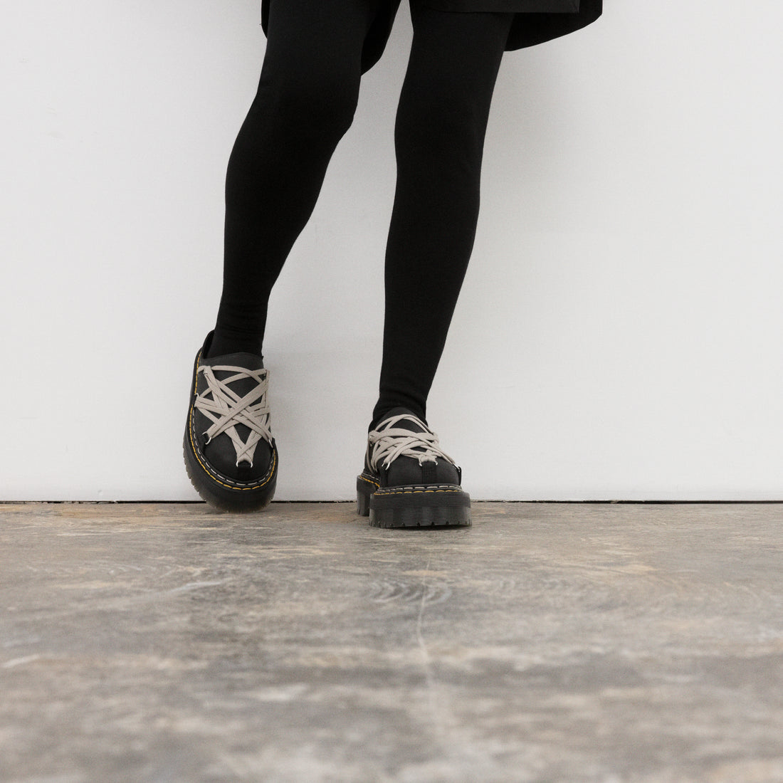 [Rick Owens]× Dr.Martens/QUAD MEGALACE MULE RO(DM02F18156001)