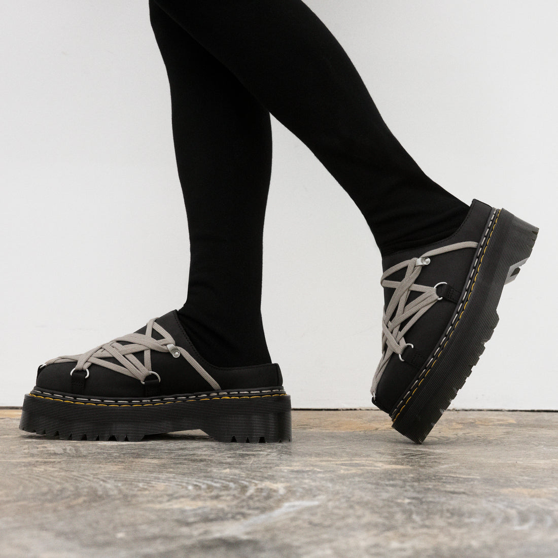 [Rick Owens]× Dr.Martens/QUAD MEGALACE MULE RO(DM02F18156001)
