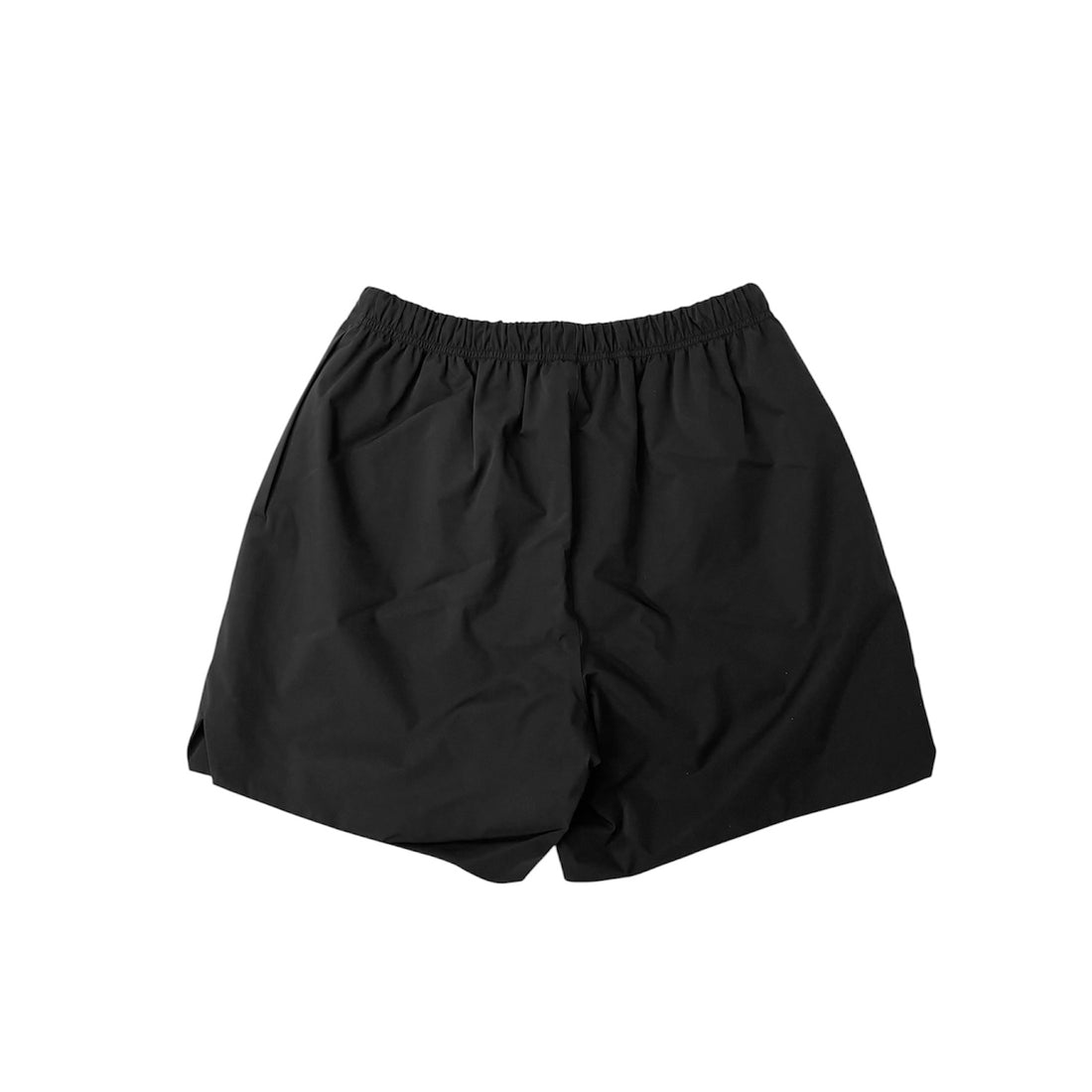 [ESSENTIALS]ACTIVE TRACE CLASSIC SHORT W/ SLIT (160SP26447)