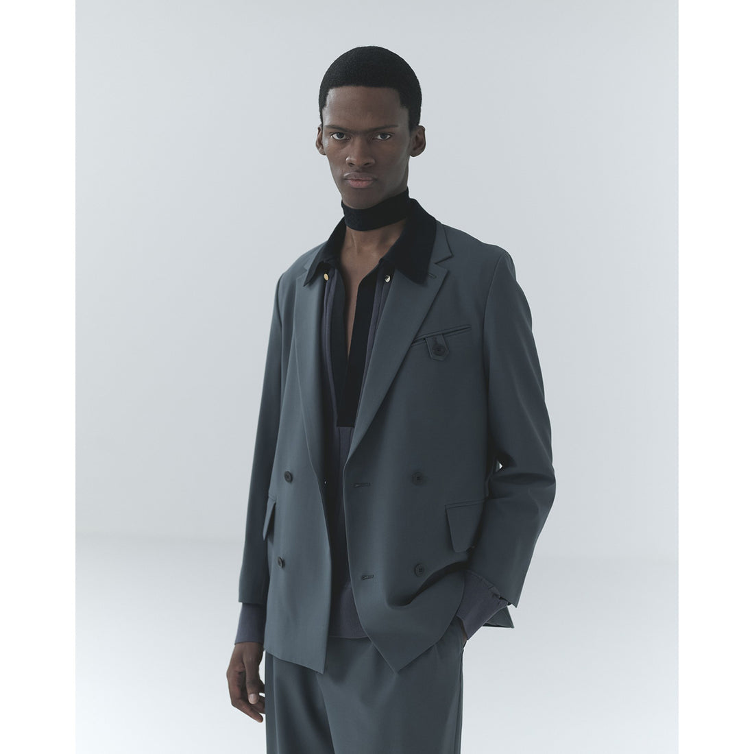 [CULLNI] Wool Dry Stretch Cloth Button-Tab Pocket Tailored Jacket (26-SS-012)