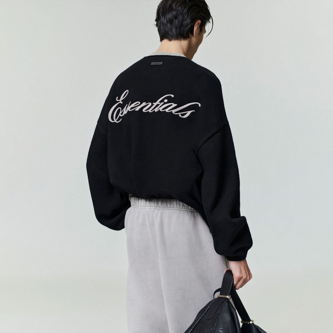 [ESSENTIALS]Embroidered Merino Crewneck Sweater/Vintage Black(192HO254331F)