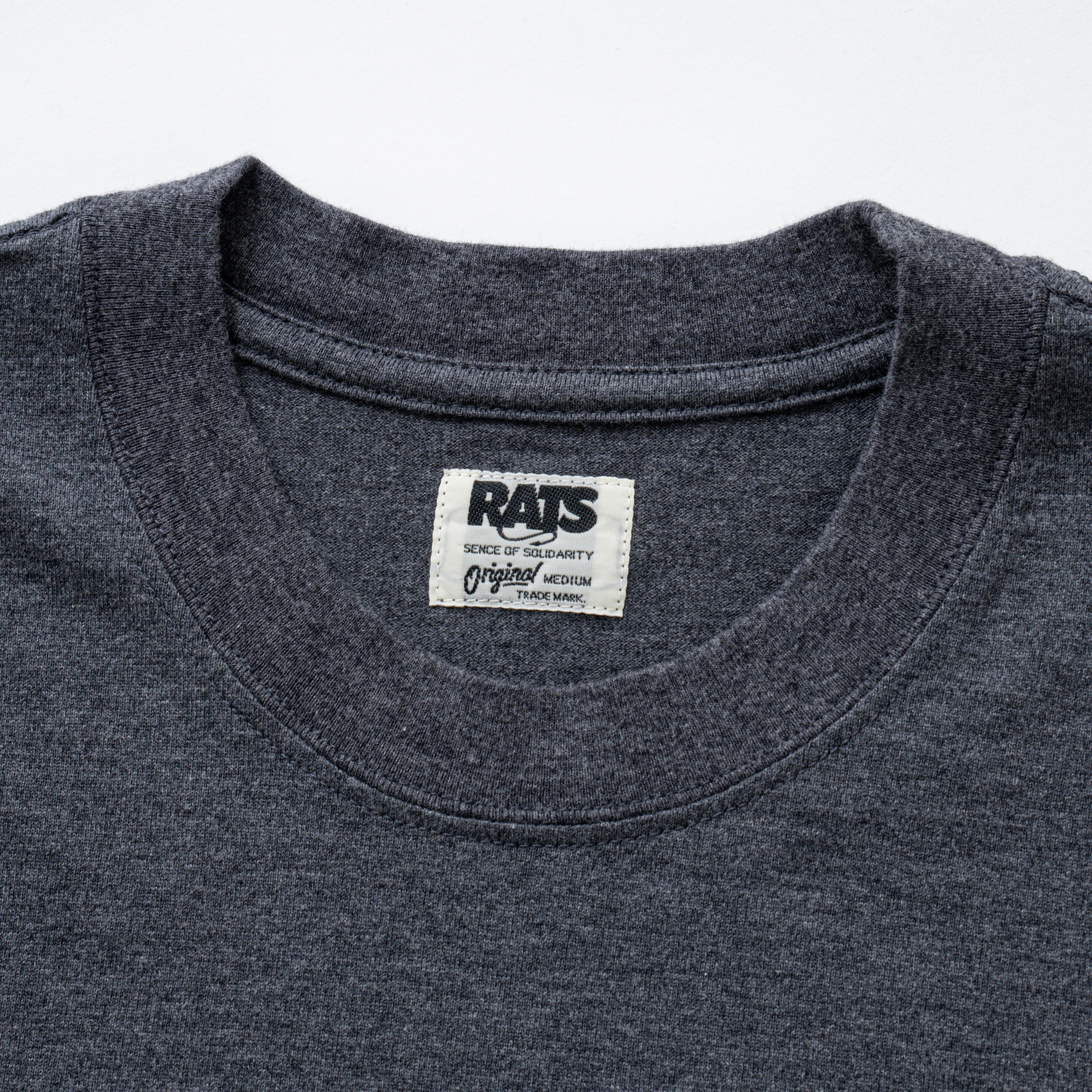 RATS]SOLIDARITY TEE/CHARCOAL – R&Co.