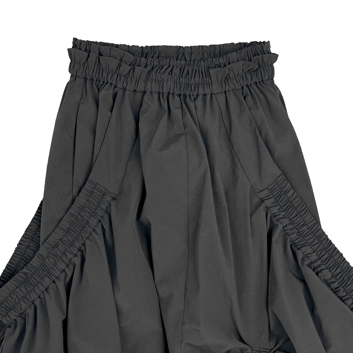 UN3D]ROUND GATHER SK/BLACK(522540800101) – R&Co.