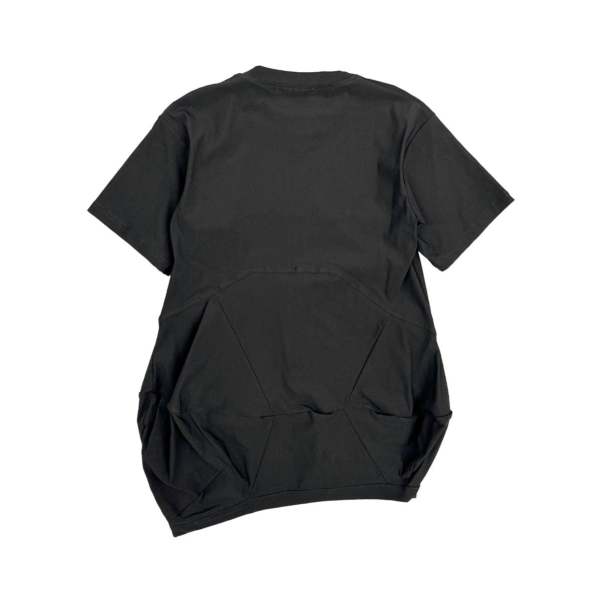 UN3D. HOLE CUTTING KNIT TOP ブラック UN3D]SQUARE CUBE HEM TOP/BLACK(522542700201) – R&Co.