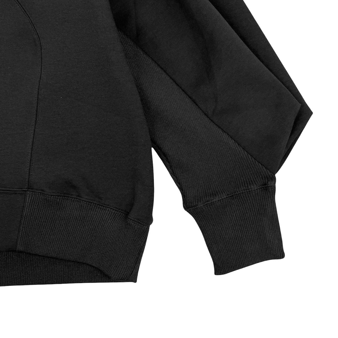 [UN3D]W TRAIANGLE TUCK TOP/BLACK(522552701101)