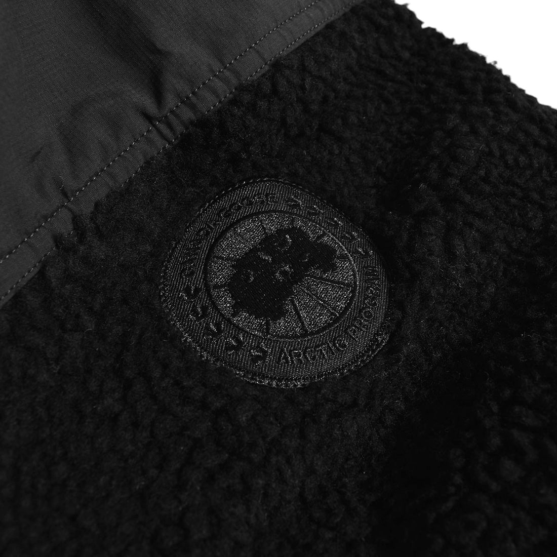 [CANADA GOOSE]Mens Alberni Reversible Fleece Bomt/BLACK/BLACK(7067M)