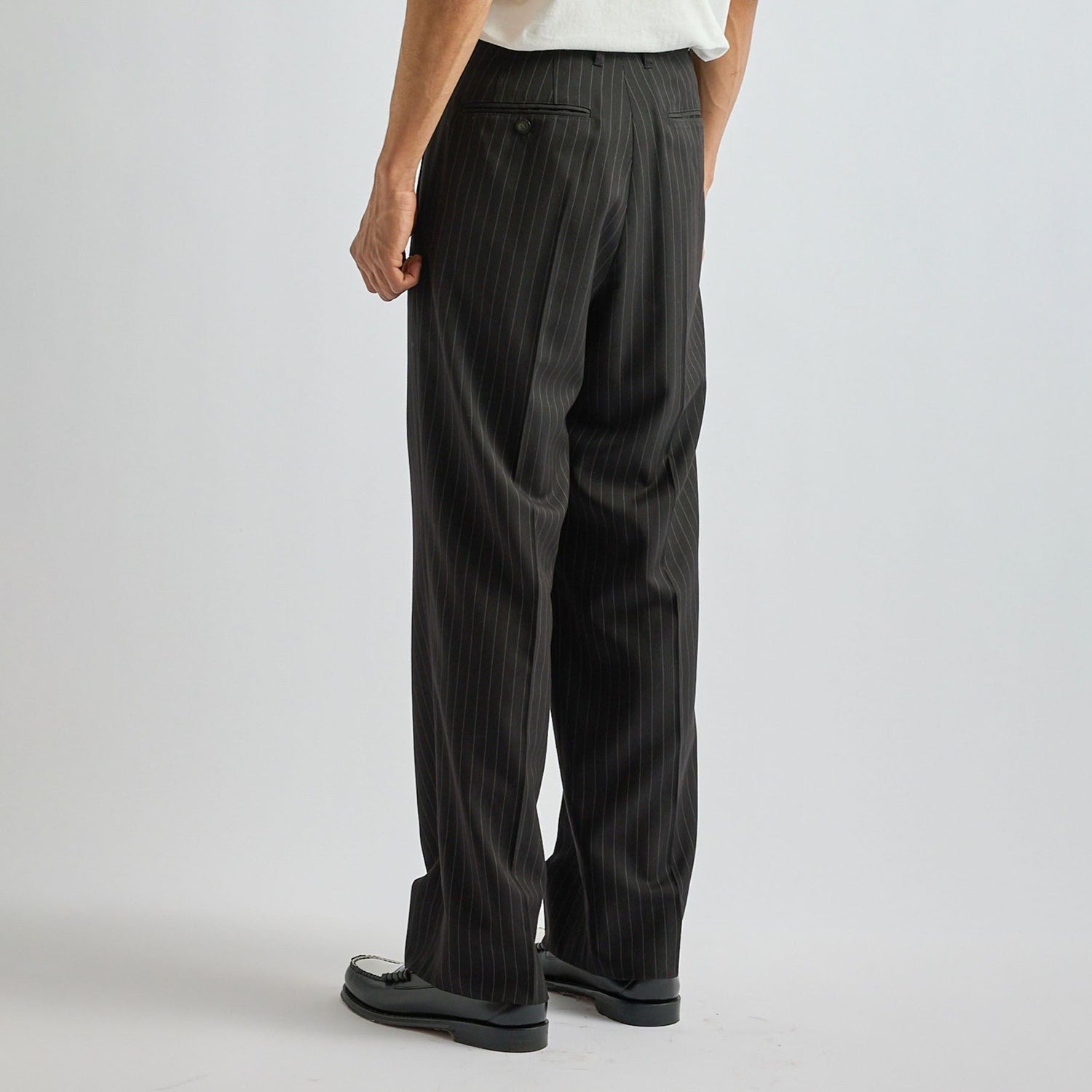 Saturdays NYC] George Herringbone Stripe Two Tuck Pant / Black