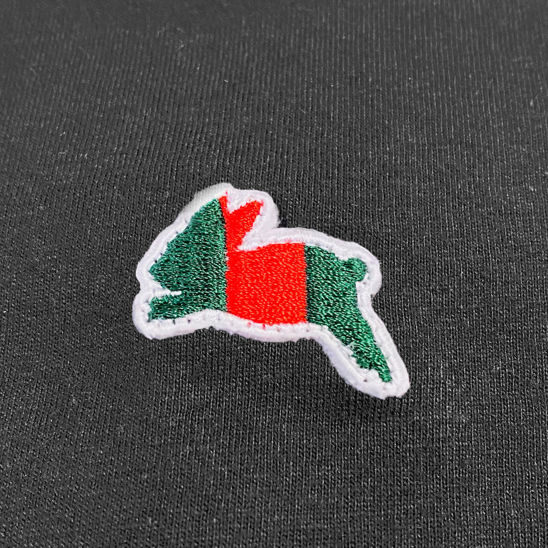 [R&Co.]RABBIT EMBROIDERY T-SHIRT/BLACK/GREEN×RED(R251-0101)