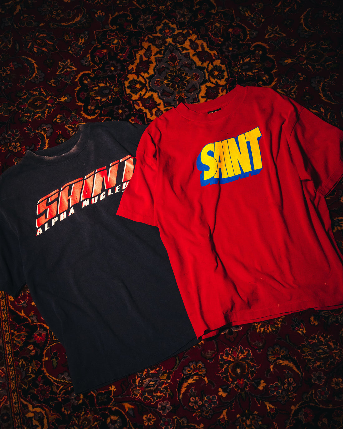 [SAINT Mxxxxxx]SS TEE/SANIT/RED(SM-HR1-0000-025)