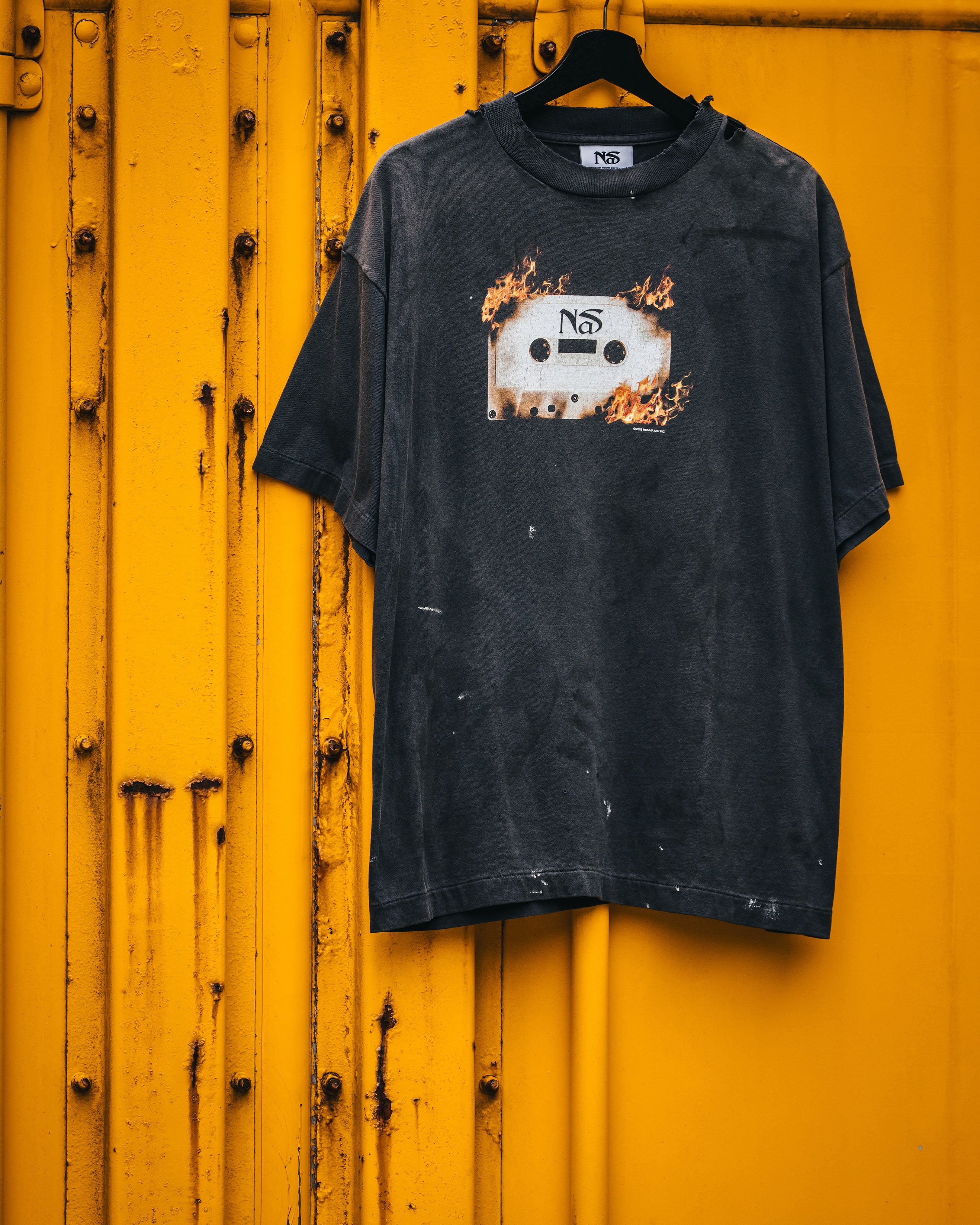 SAINT Mxxxxxx]NAS_SS TEE/BLACK(SM-HR1-0000-C20) – R&Co.