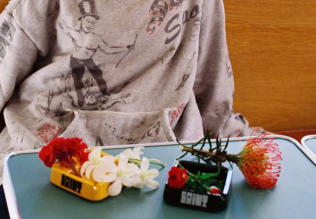 [SAINT Mxxxxxx]ALX_ASHTRAY/DRAWING/YELLOW(SM-HR1-0000-C32)