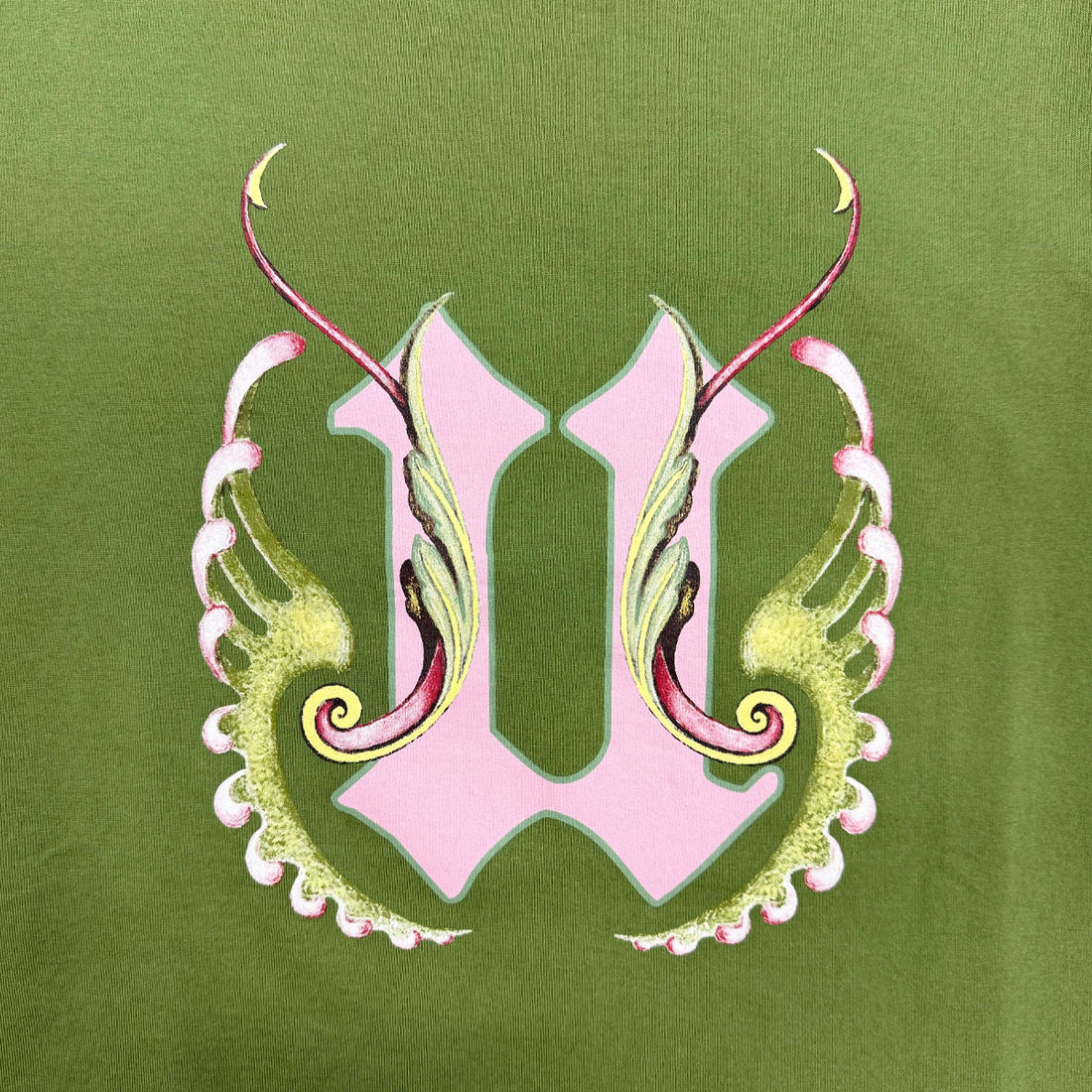 [UNDERCOVER]TEE BOTANICAL U/LIGHTKHAKI(UC1E2803)