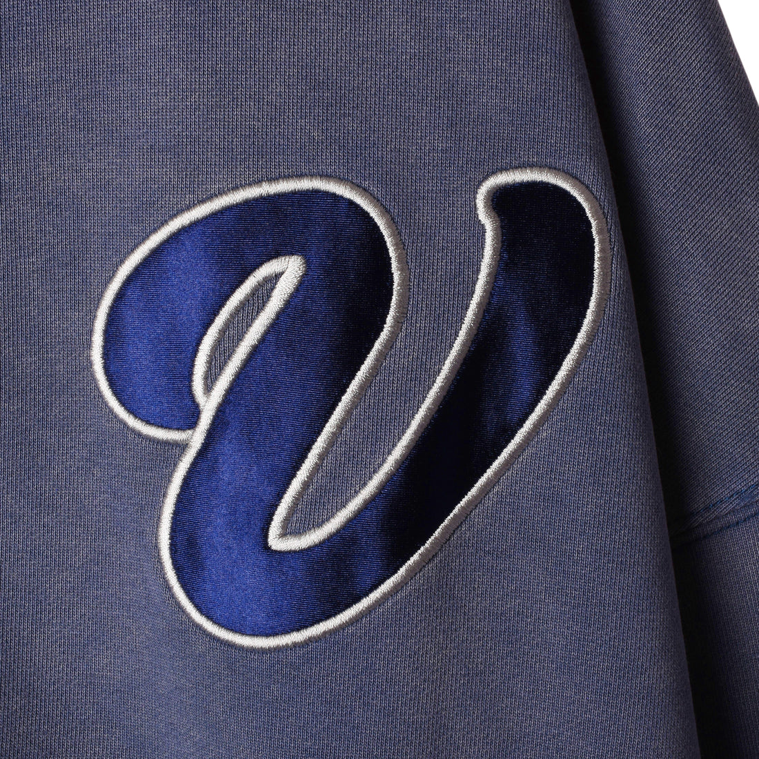 [VANDY THE PINK] V LOGO ZIP-UP HOODIE (VD3055-103)