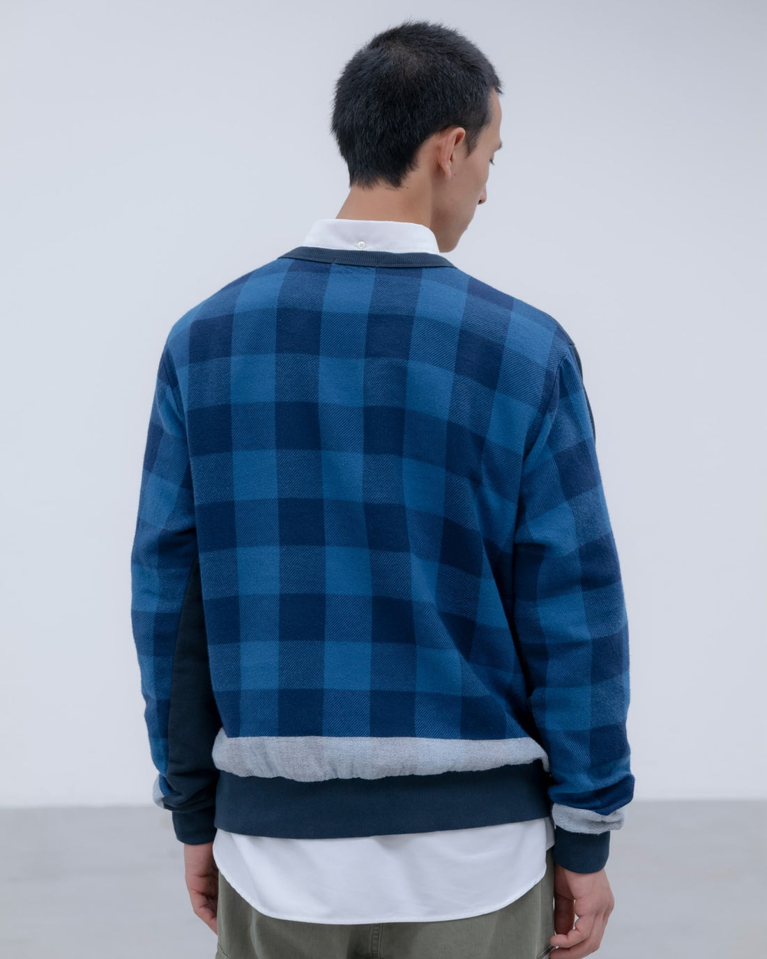 [uniform experiment]LINE FLANNEL CHECK PANELED CREWNECK TOP(UE-262042)