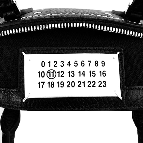 Maison Margiela]5AC MICRO BAG/BLACK(S56WG0081-P4455) – R&Co.